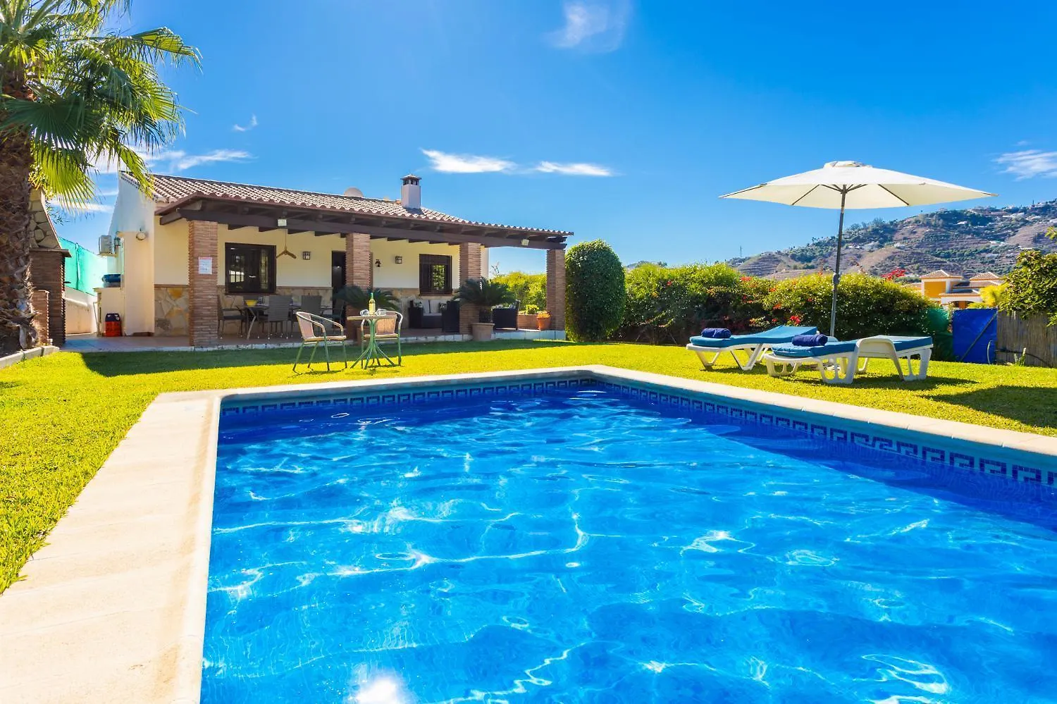 Villa Loli Imaroga One Nerja